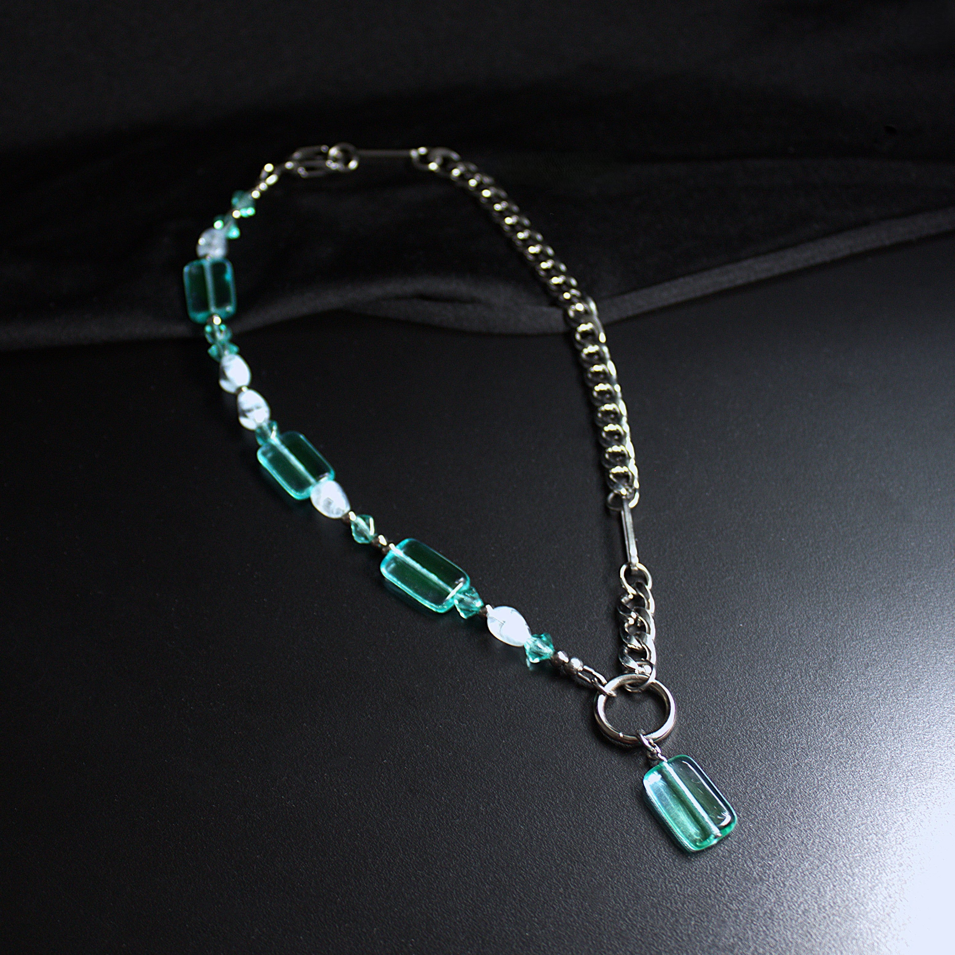 Handmade Necklace : 13PB I Czech Glass Beads and Chain Mix – SOIRA Handmade Necklace : 13PB I Czech Glass Beads and Chain Mix – SOIRA