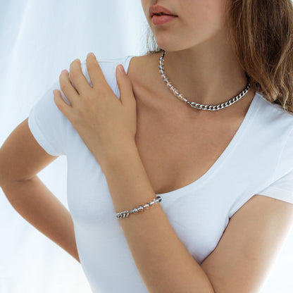 Azure Collection. Model Luisa Hill wearing SOIRA Necklace and Bracelet